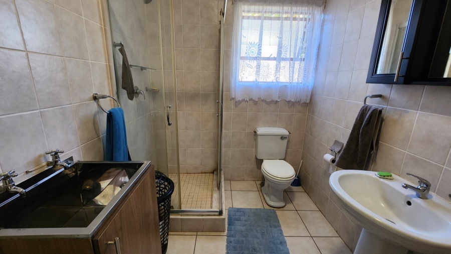 4 Bedroom Property for Sale in Bayview Western Cape